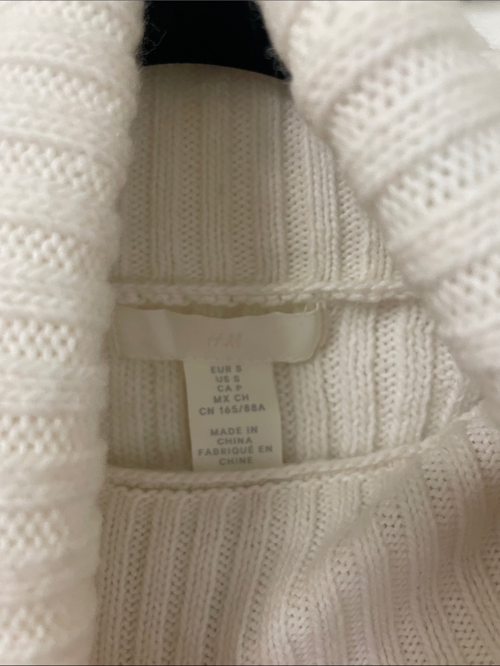 H&M Cream Ribbed Turtleneck Sweater - Picture 2 of 2